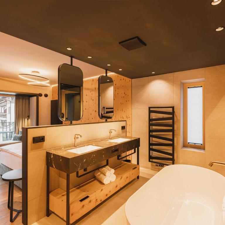 Familotel Kindl - Premium Familiensuite „Zirbe“ - 2