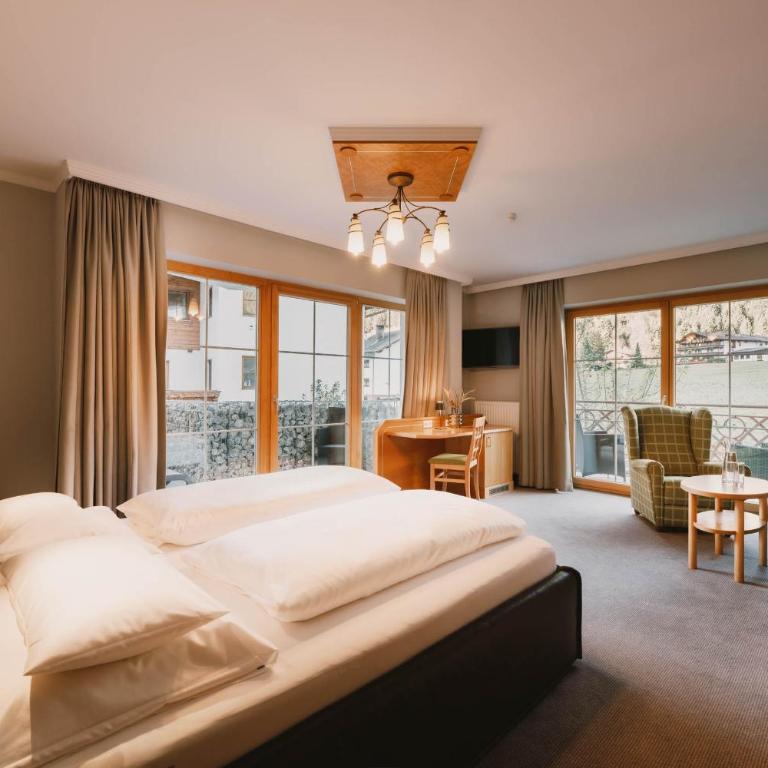 Familotel Kindl - Deluxe Familiensuite - 1