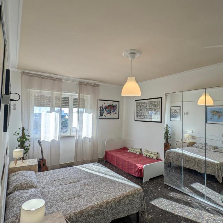 Interno 12 - Rooms in shared flat - Camera Tripla Economy con Bagno in Comune - 2
