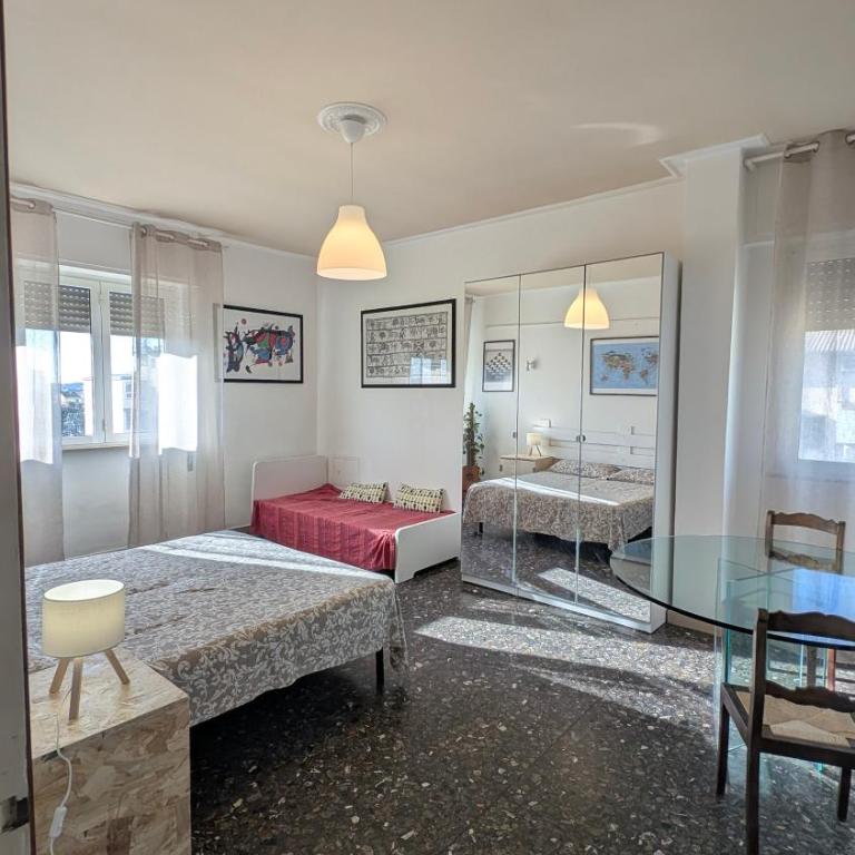 Interno 12 - Rooms in shared flat - Camera Tripla Economy con Bagno in Comune - 3