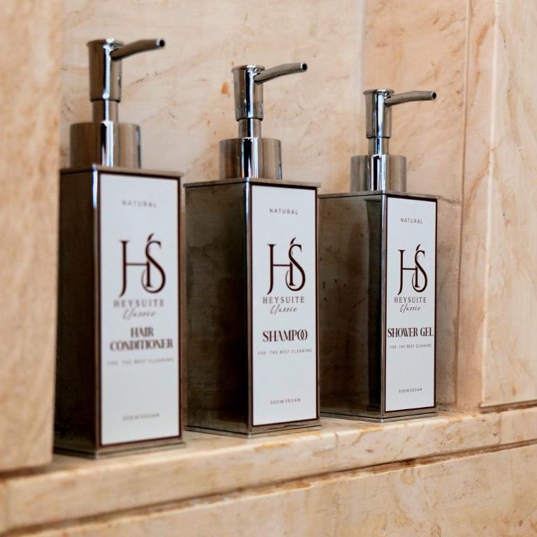 HeySuite Classic - Luxury House - Navona - Camera Queen - 16