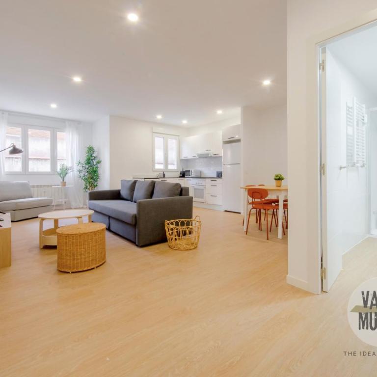 Escapada con parking para 3, vive la Latina - Apartment - 19