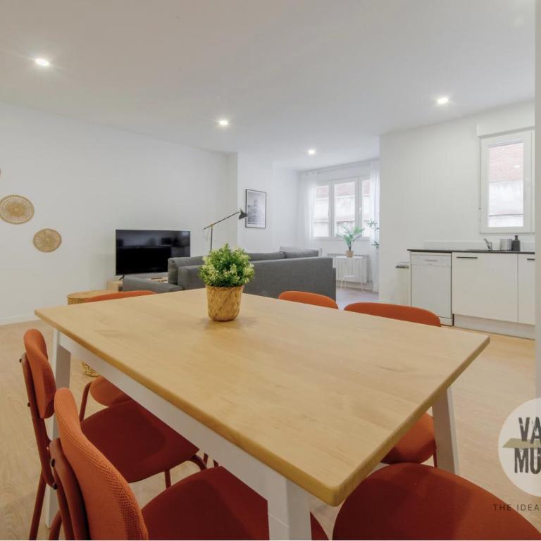 Escapada con parking para 3, vive la Latina - Apartment - 18