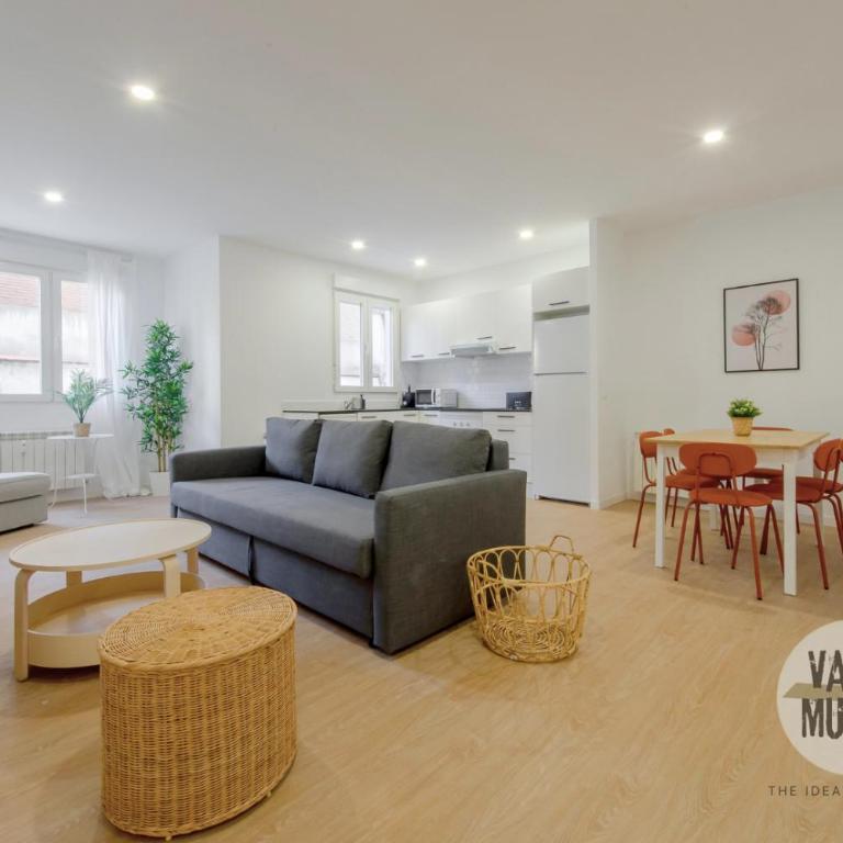Escapada con parking para 3, vive la Latina - Apartment - 24