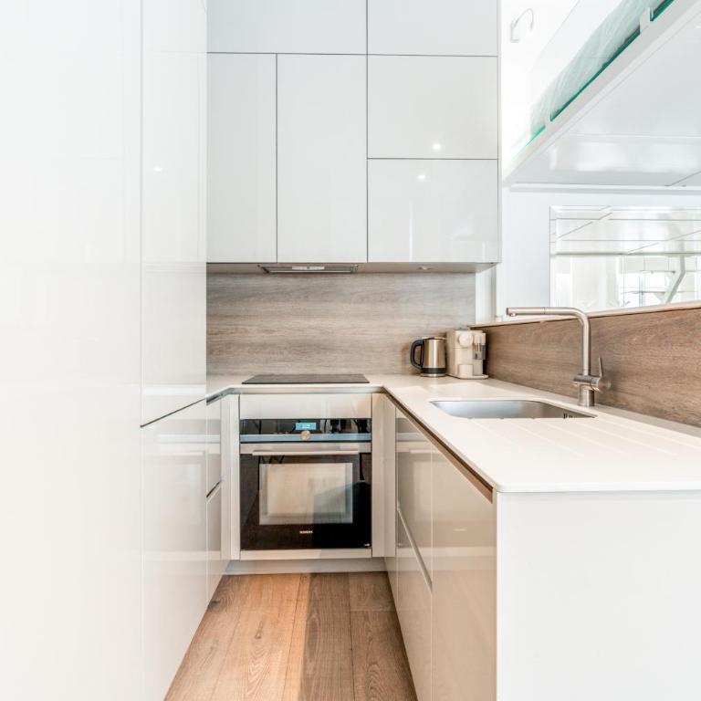 Elegant Luxury Studio Paris 1st - One-Bedroom Apartment - 4
