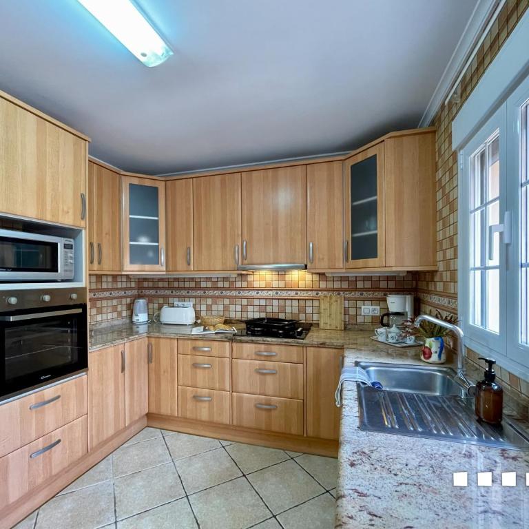VH CostaBlanca - CARRASQUETA - Five-Bedroom Villa - 39