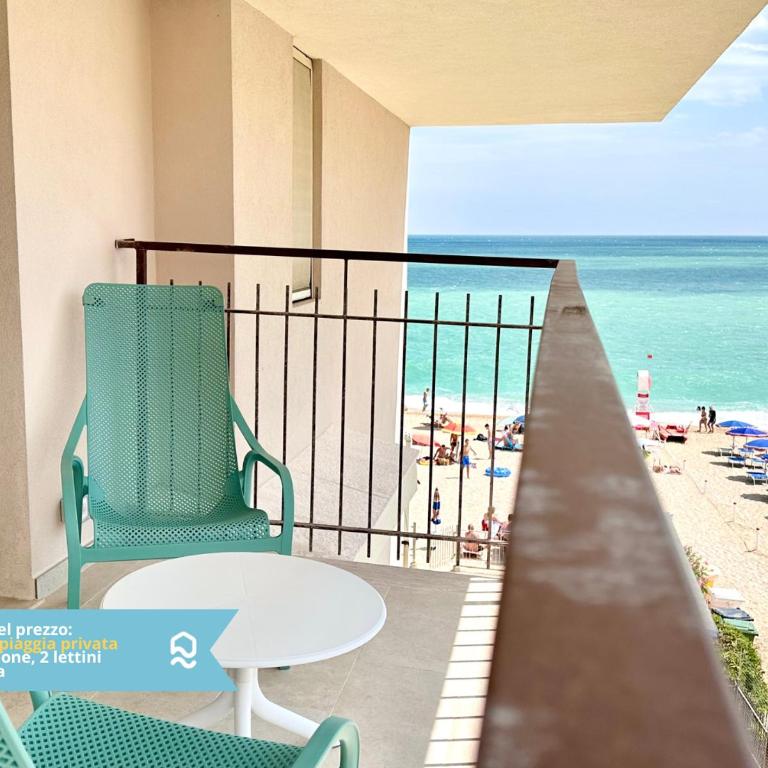 M389 - Marcelli, nuovo trilocale sul mare con spiaggia privata - Appartamento con 2 Camere da Letto - 19