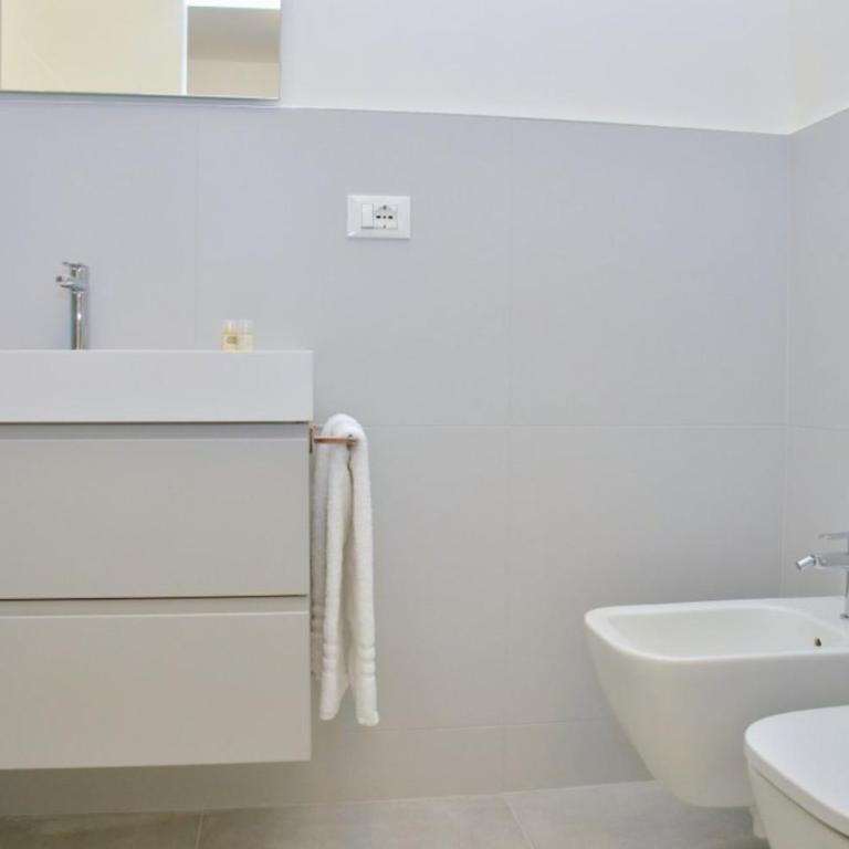 Elegant seaview flat with private terrace - Apartment - 17