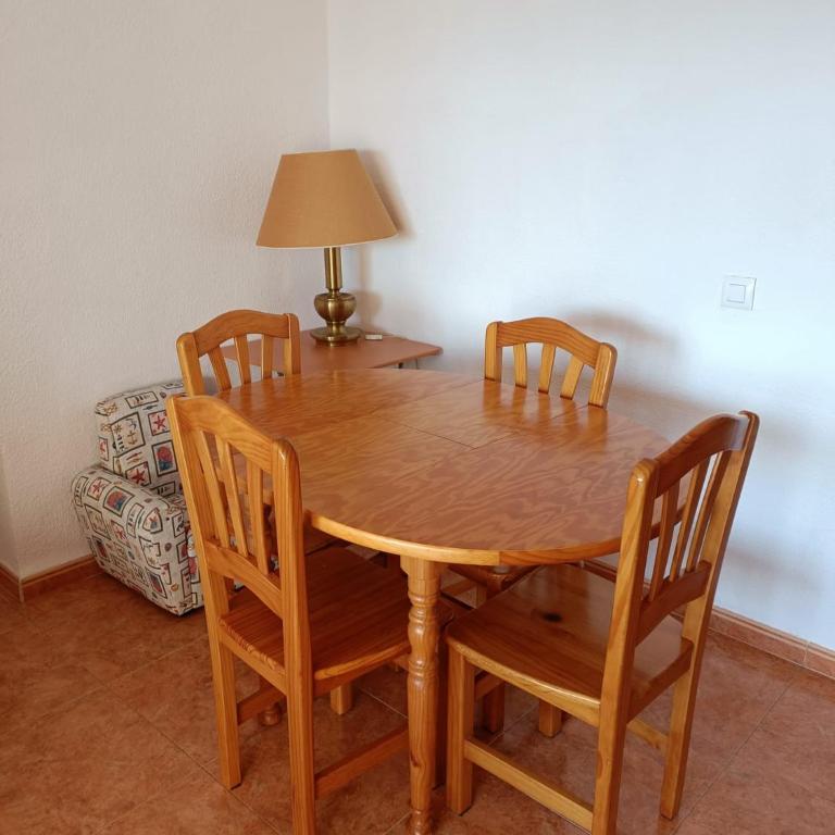 Habitaciones Ernesto - Three-Bedroom Standard Apartment - 4