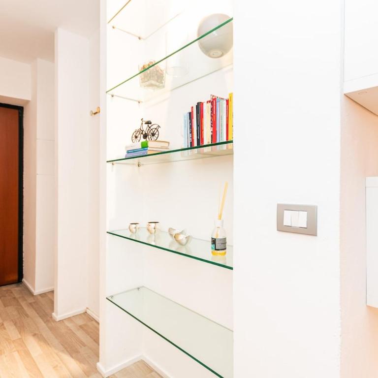 Milano Chic Elegante Rifugio a Due Passi dalla M4 - Appartamento con 3 Camere da Letto - 8