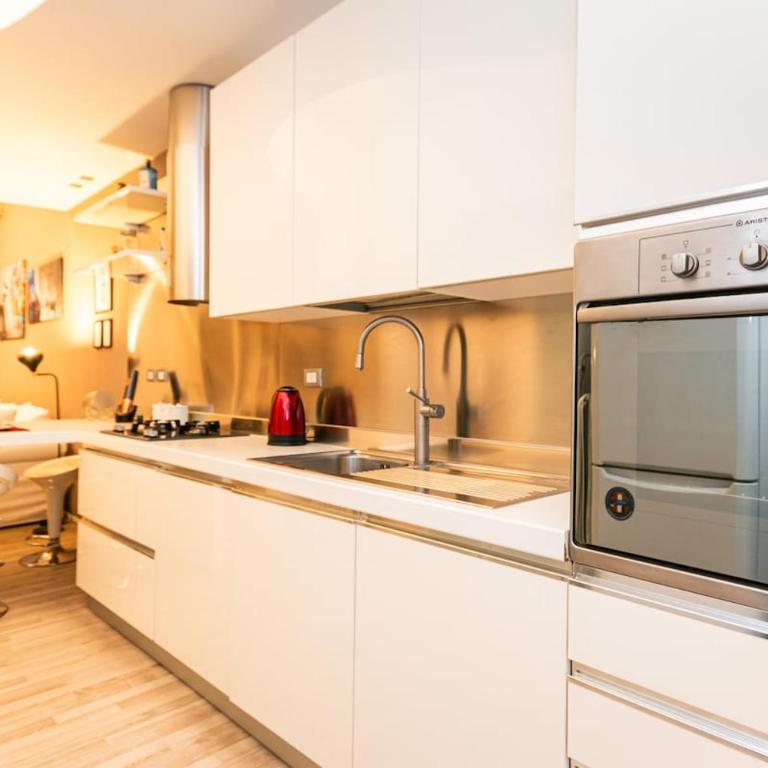 Milano Chic Elegante Rifugio a Due Passi dalla M4 - Appartamento con 3 Camere da Letto - 30