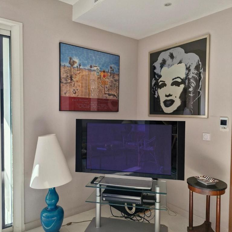 Grand 3 chambres quartier Pinède Juan - Appartement 3 Chambres - 19