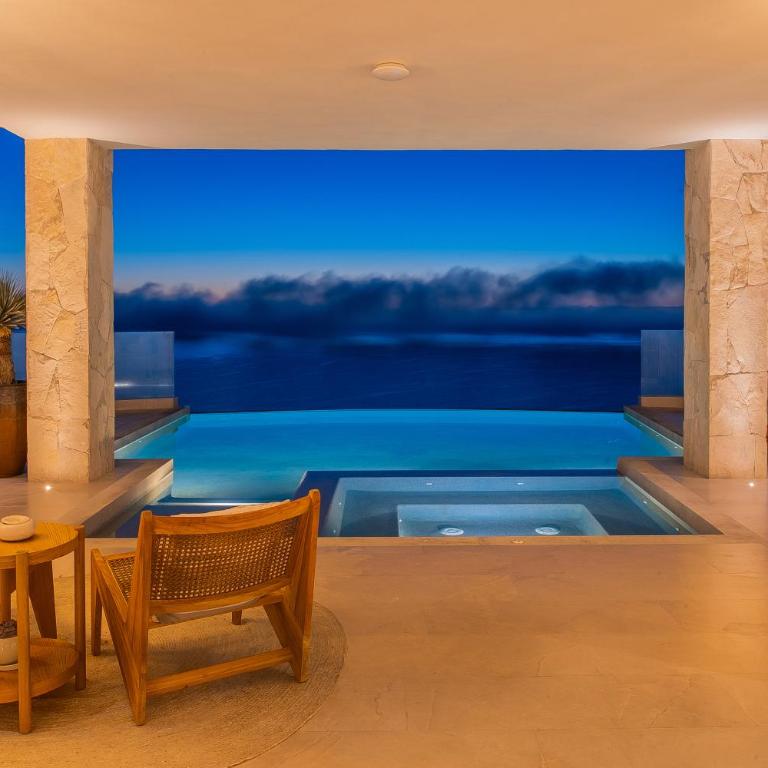 NEW Stunning Villa, full staff, gym and has its own Private Swimmable Beach - Villa - Beach Front - 9