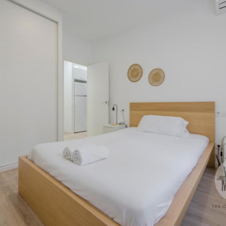Confort con parking para 3, vive la Latina - Apartamento de 1 dormitorio - 2
