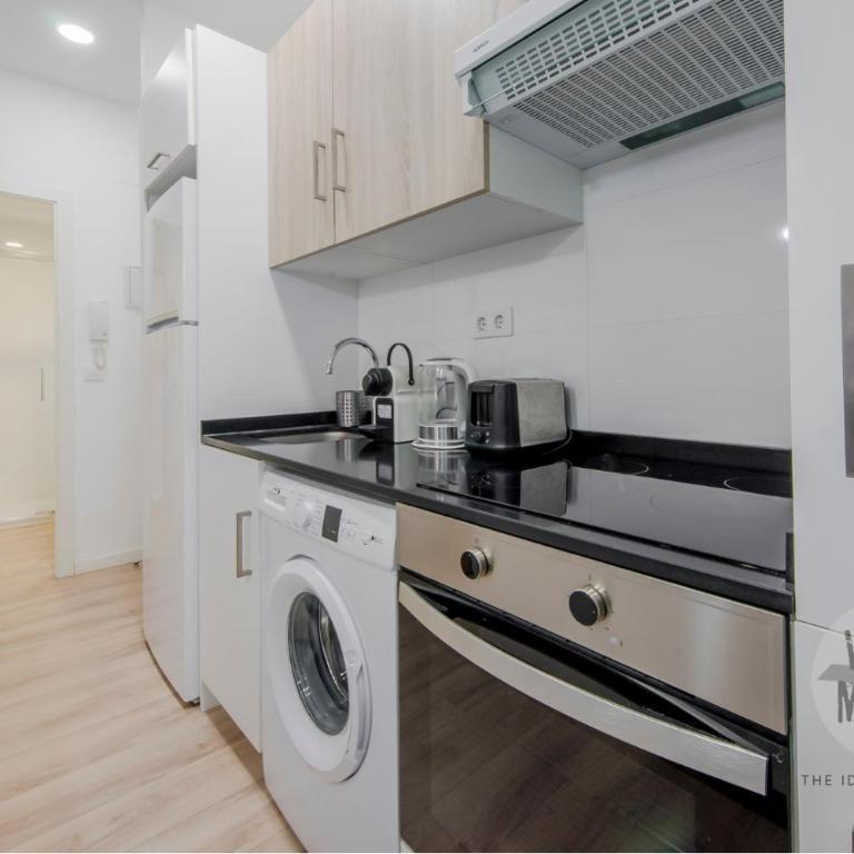 Confort con parking para 3, vive la Latina - Apartamento de 1 dormitorio - 16