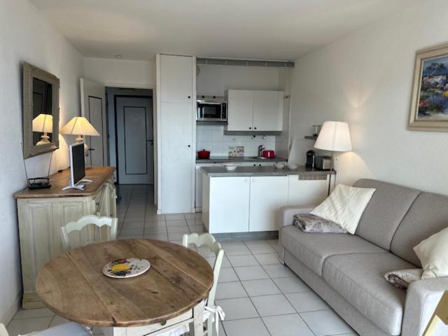 Le Lavandou résidence les Mandariniers - Appartamento con 1 Camera da Letto - 8