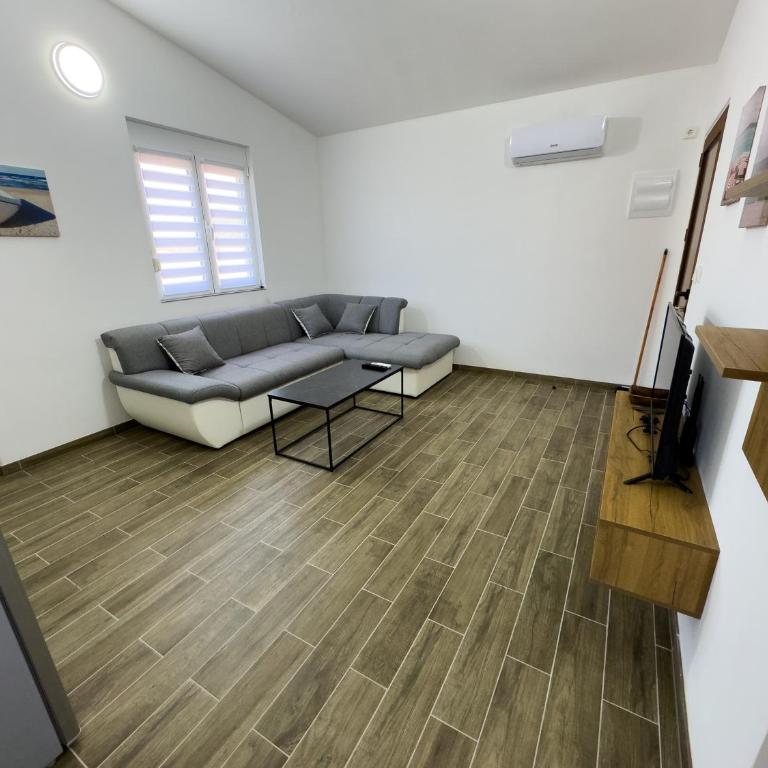 Adla Apartmani - One-Bedroom Deluxe Apartment - 10