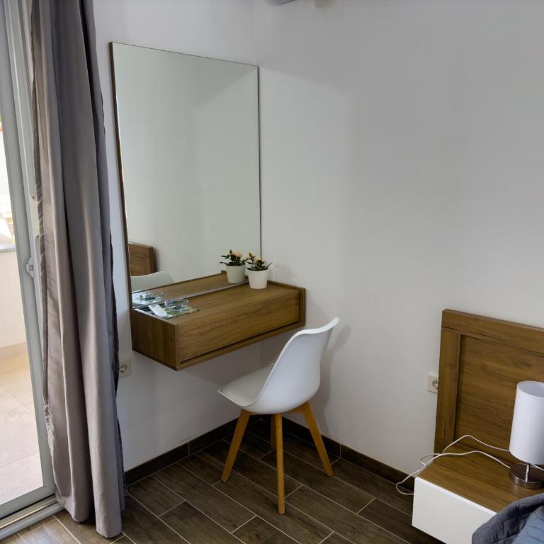 Adla Apartmani - One-Bedroom Deluxe Apartment - 11