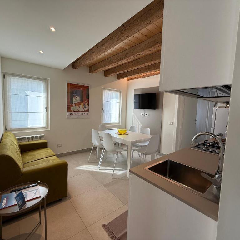 Iris House - Appartamento con 3 Camere da Letto - 8