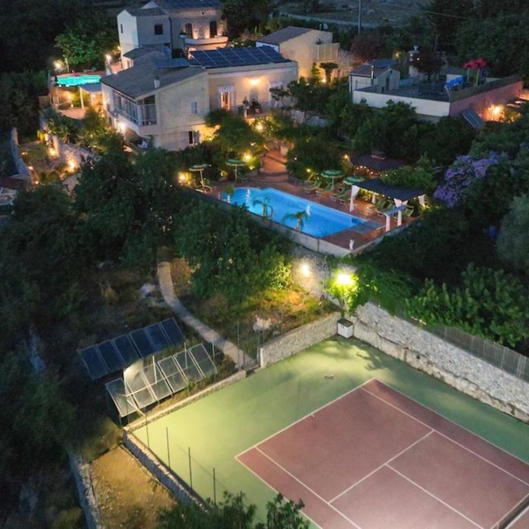 Villamodica a family villa 20 min from the beach - Villa con Piscina Privata - 1