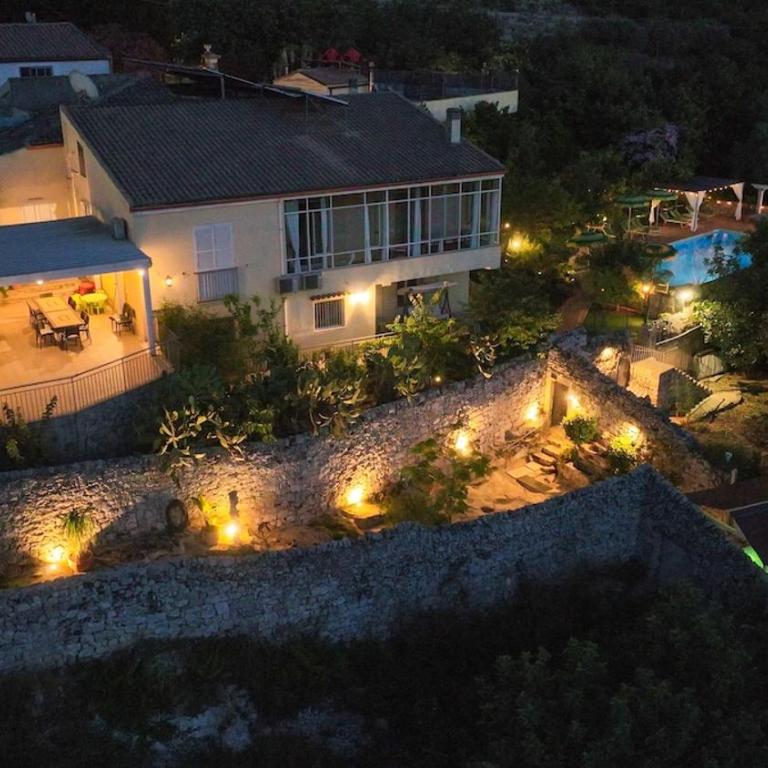 Villamodica a family villa 20 min from the beach - Villa con Piscina Privata - 11