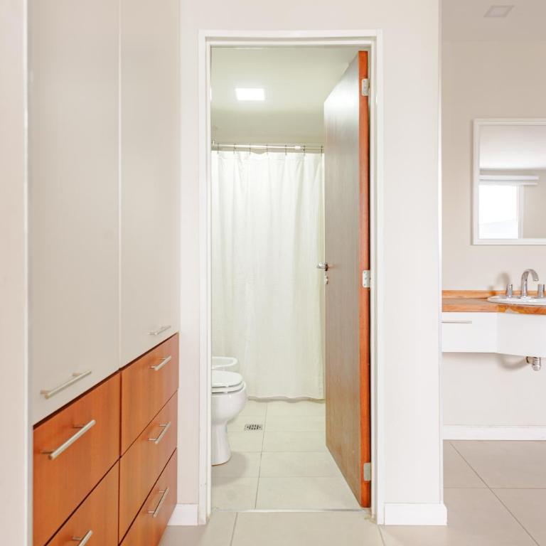 GFS San Martin - Two-Bedroom Deluxe Apartment with Harbour View - 30