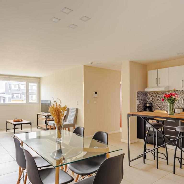 GFS San Martin - Two-Bedroom Deluxe Apartment with Harbour View - 12