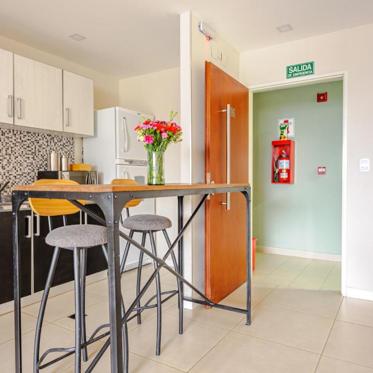 GFS San Martin - Two-Bedroom Deluxe Apartment with Harbour View - 16