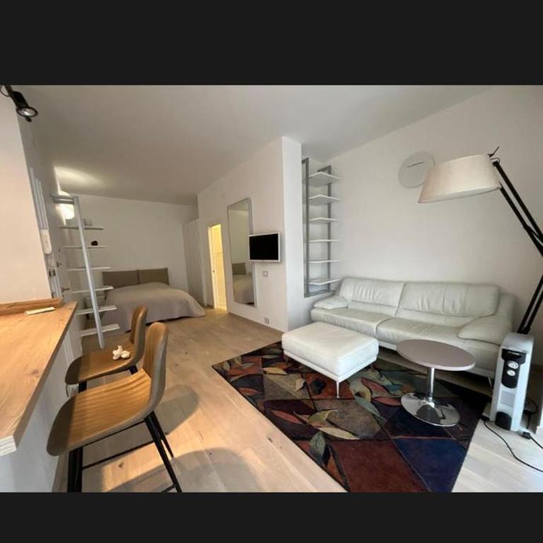 Monolocale San Giovanni con Balcone a 50 m dalla metro - Appartamento con 1 Camera da Letto - 16
