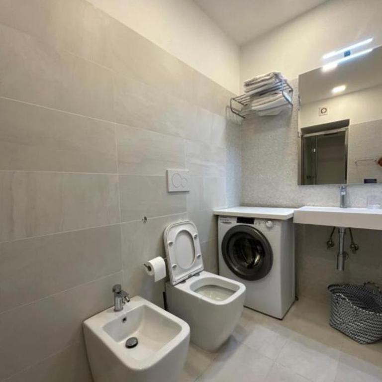 Monolocale San Giovanni con Balcone a 50 m dalla metro - Appartamento con 1 Camera da Letto - 24