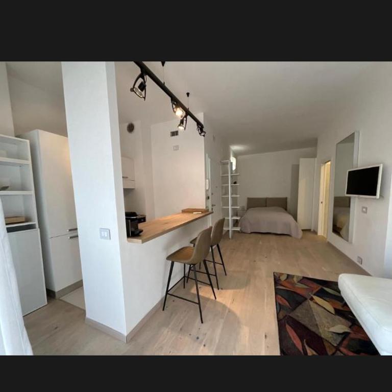 Monolocale San Giovanni con Balcone a 50 m dalla metro - Appartamento con 1 Camera da Letto - 22