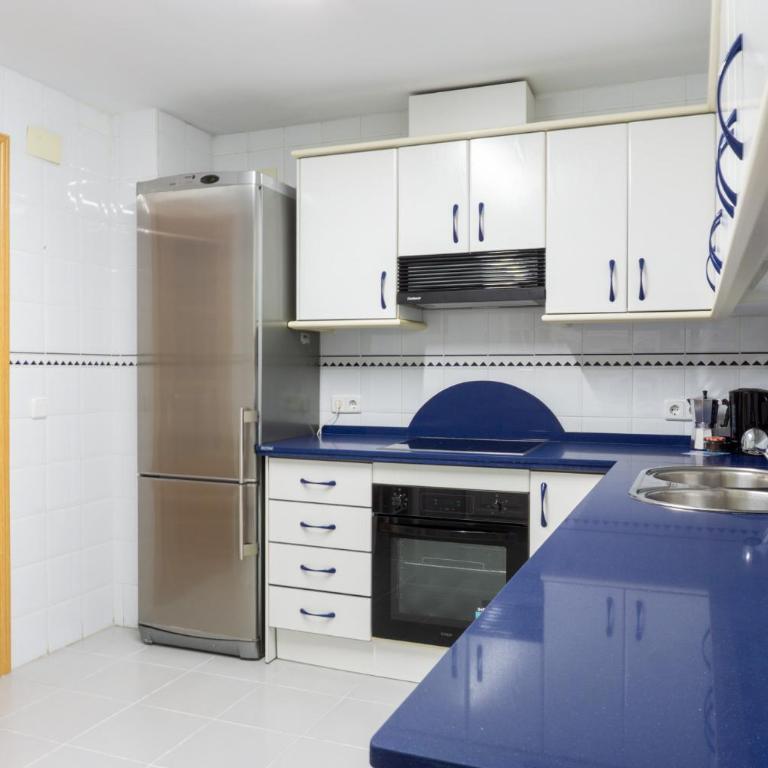 BlueWave Beach Retreat - Apartamento Estándar de 3 dormitorios - 20
