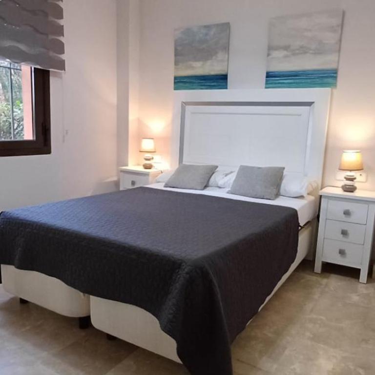 Apartamento de tres dormitorios muy espacioso con jardines y piscinas - Apartamento de 3 dormitorios con vistas - 7