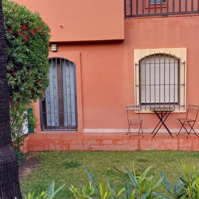 Apartamento de tres dormitorios muy espacioso con jardines y piscinas - Apartamento de 3 dormitorios con vistas - 18