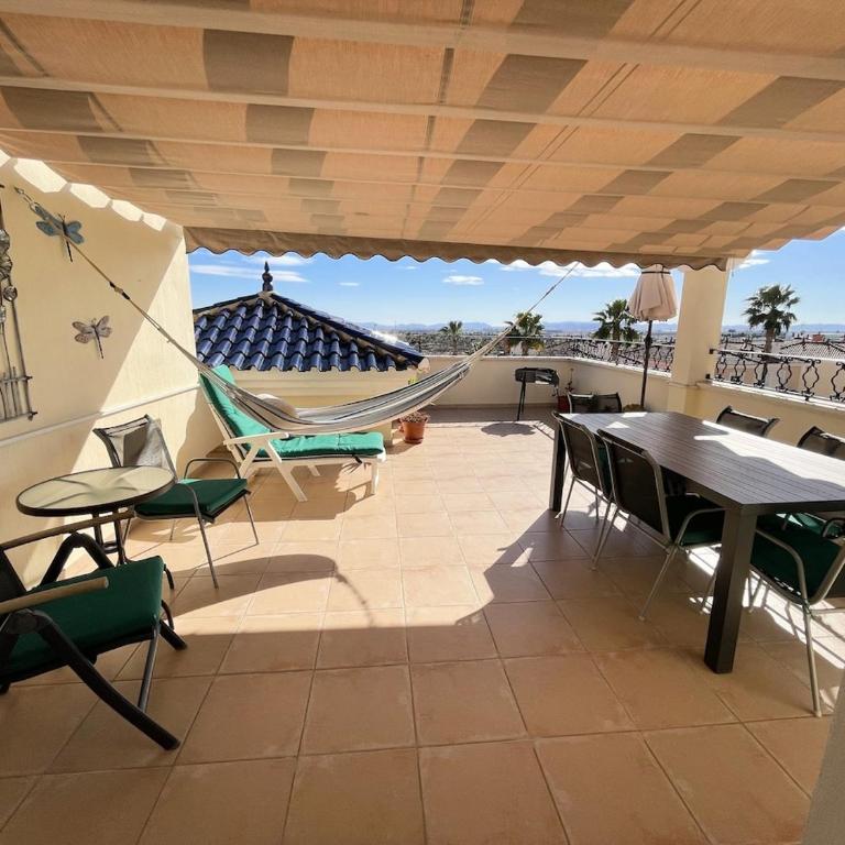 Mirador Azul - Ático dúplex con piscinas - Apartamento de 3 dormitorios - Planta Alta - 69