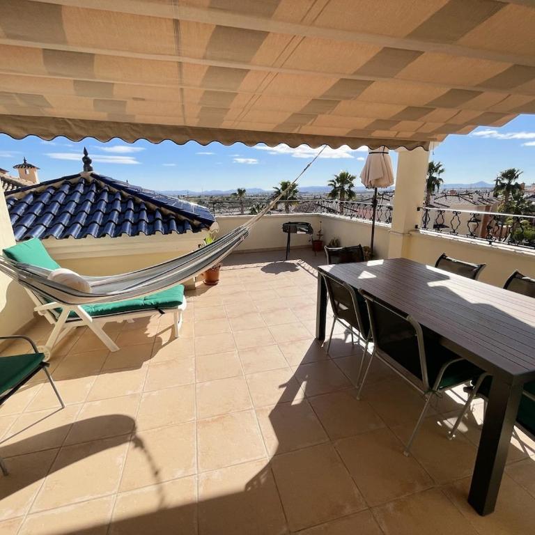 Mirador Azul - Ático dúplex con piscinas - Apartamento de 3 dormitorios - Planta Alta - 75