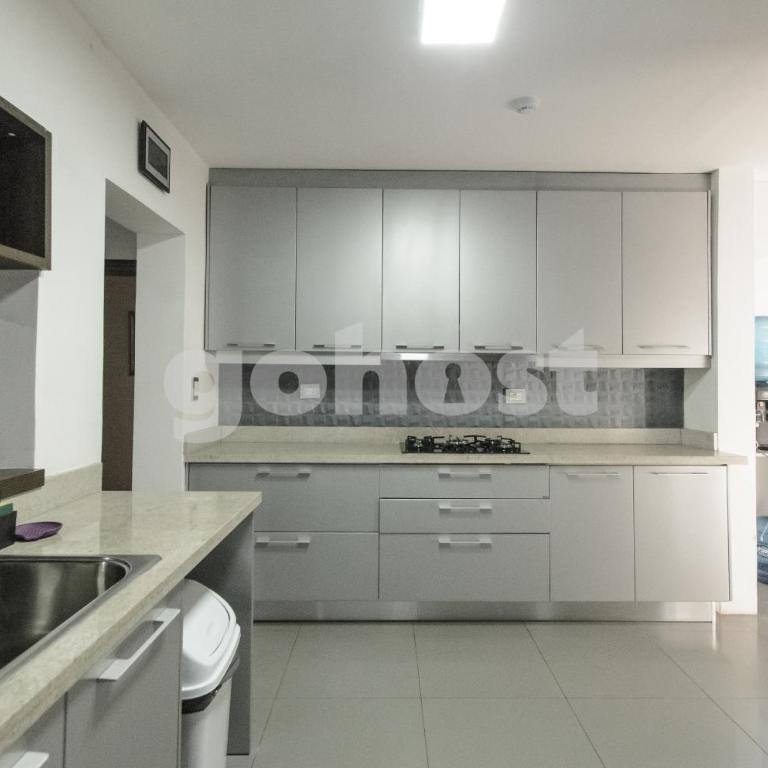 Spacious and Luxurious Penthouse in Carmelitas - Apartamento - 9