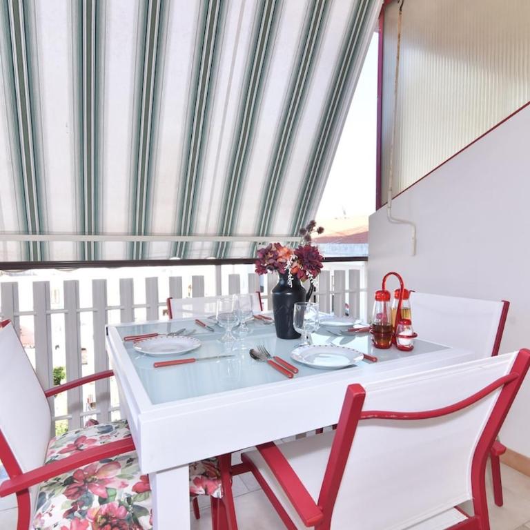 Vista mare Red Corallo Elegance Alghero - Two-Bedroom Apartment - 30