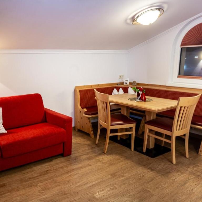 Appartement-Gästehaus Ursula - Apartment mit 1 Schlafzimmer und Balkon - 5