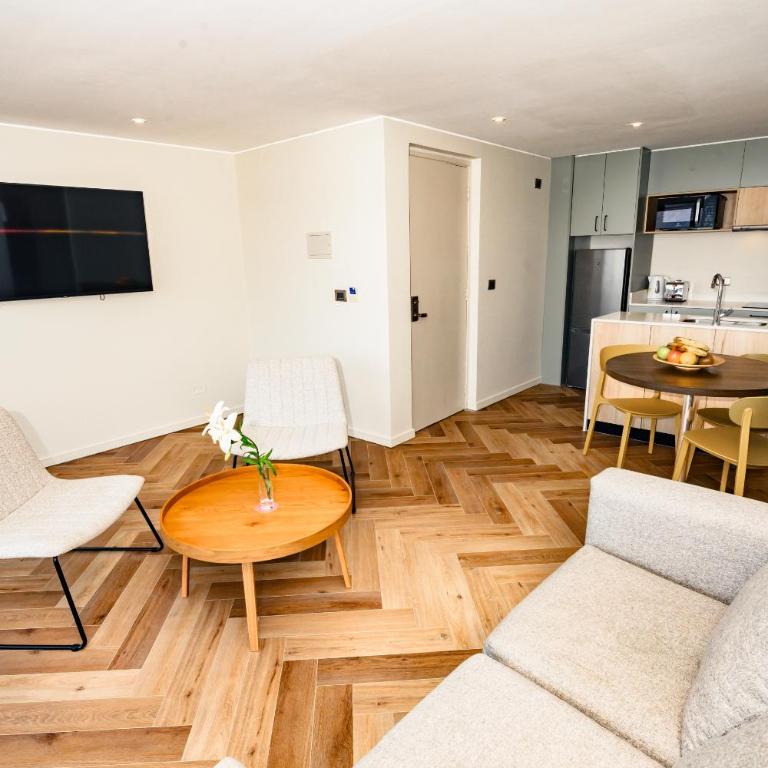Studio 56 Apart Hotel by Terrado Iquique - Two-Bedroom Apartment (5 Adults) - 2