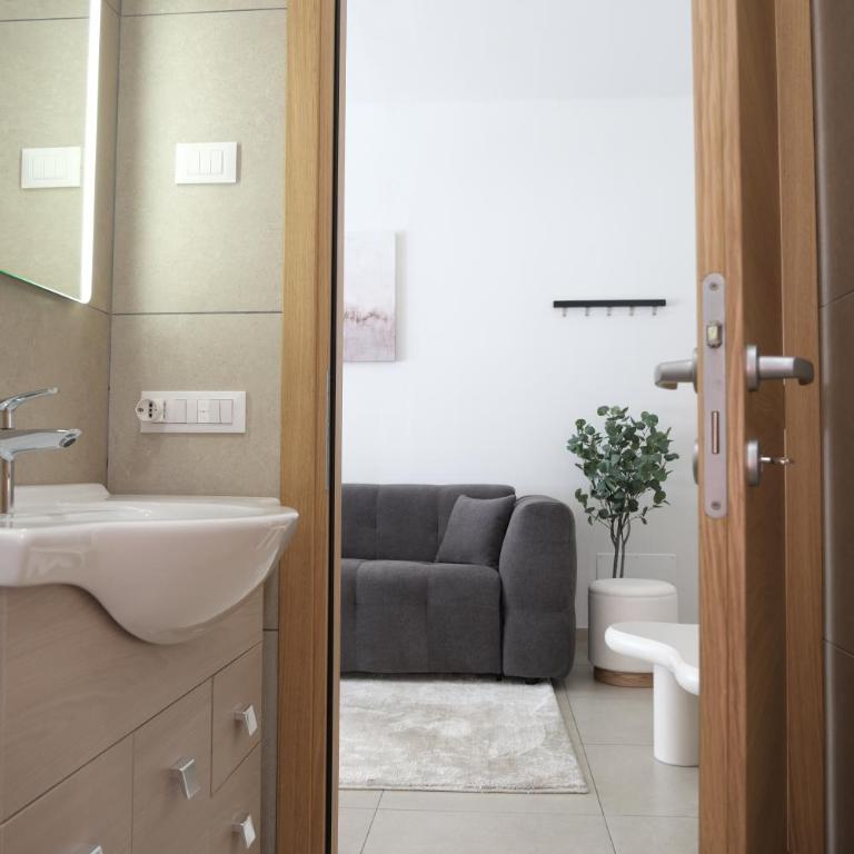La Boutique - 2 min walk to Bernina Express - Apartamento de 2 dormitorios con vistas a la montaña - 14