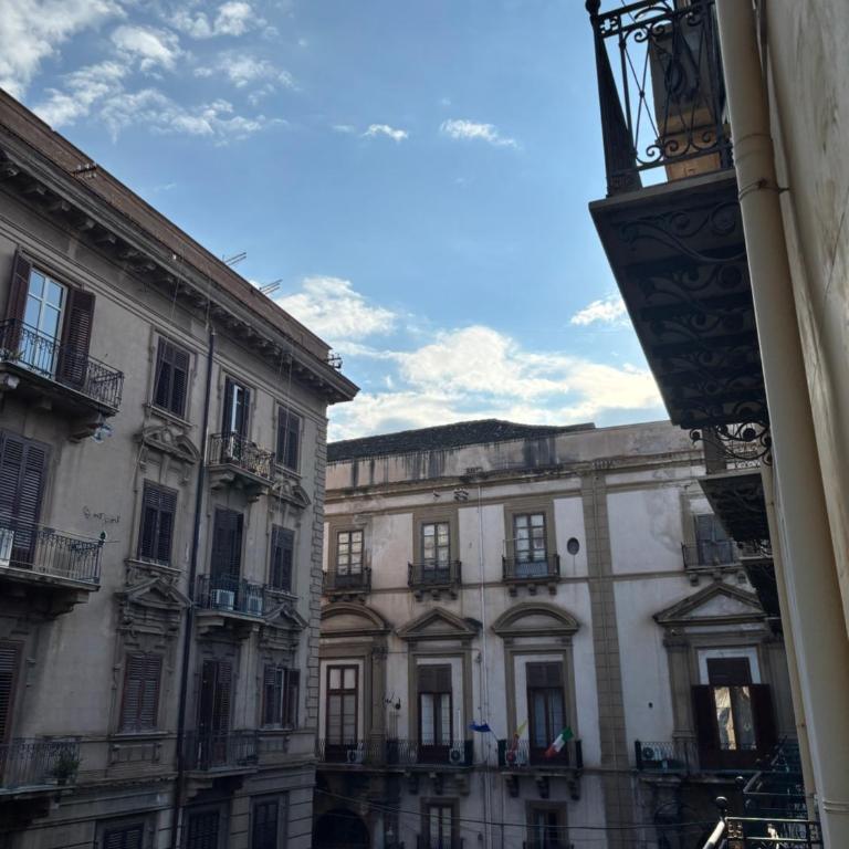 Historic Palazzo - Apartments & Rooms with Private Bathroom - Double Room with Private Bathroom - 24