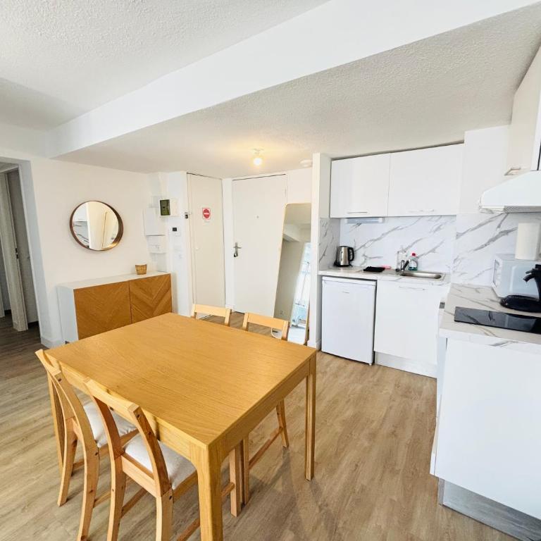 Le Cap d'Agde, Residence Le BAÏA,vue Mer, 20M de la plage, piscine - Appartamento con 2 Camere da Letto - 3