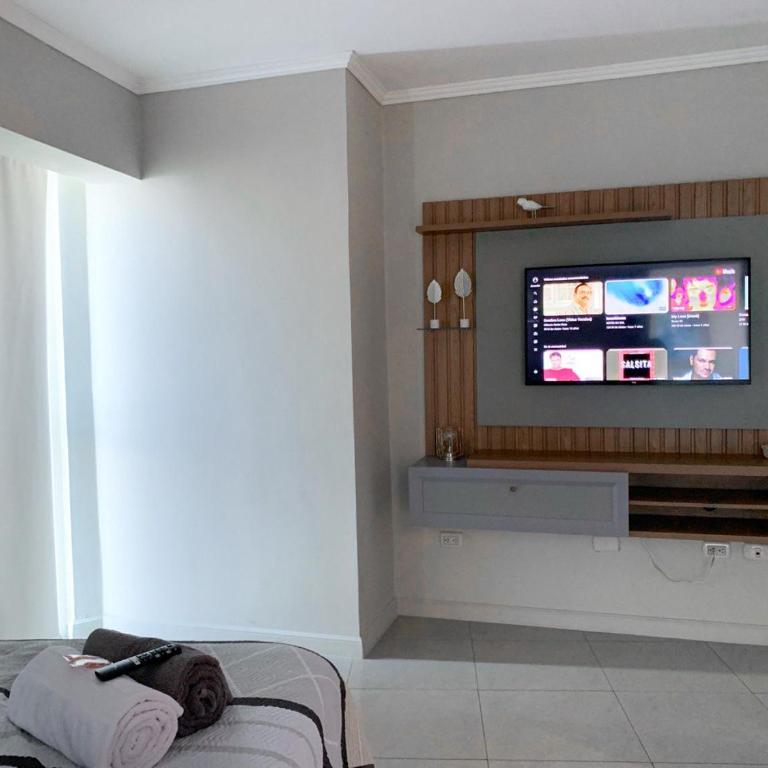 Suite con Jacuzzi y GYM en Puerto Santa Ana - One-Bedroom Apartment with River View - 11