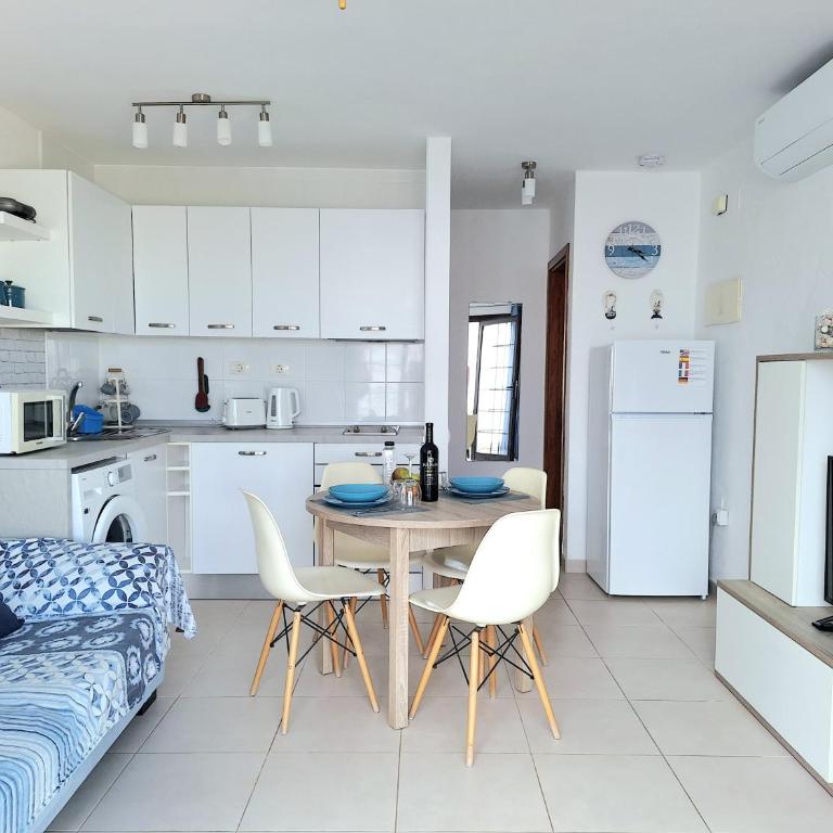 Sunshine Bungalow Sun Beach - One-Bedroom Apartment - 12