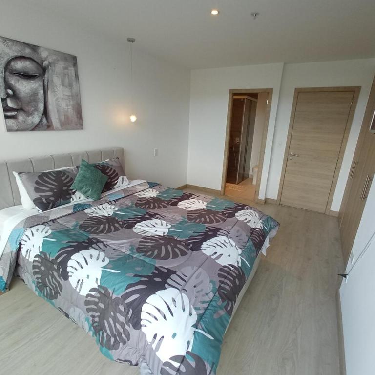 Lovely View Studio Building Heated Pool Gym Turco WIFI - Deluxe One-Bedroom Apartment with City View - 17