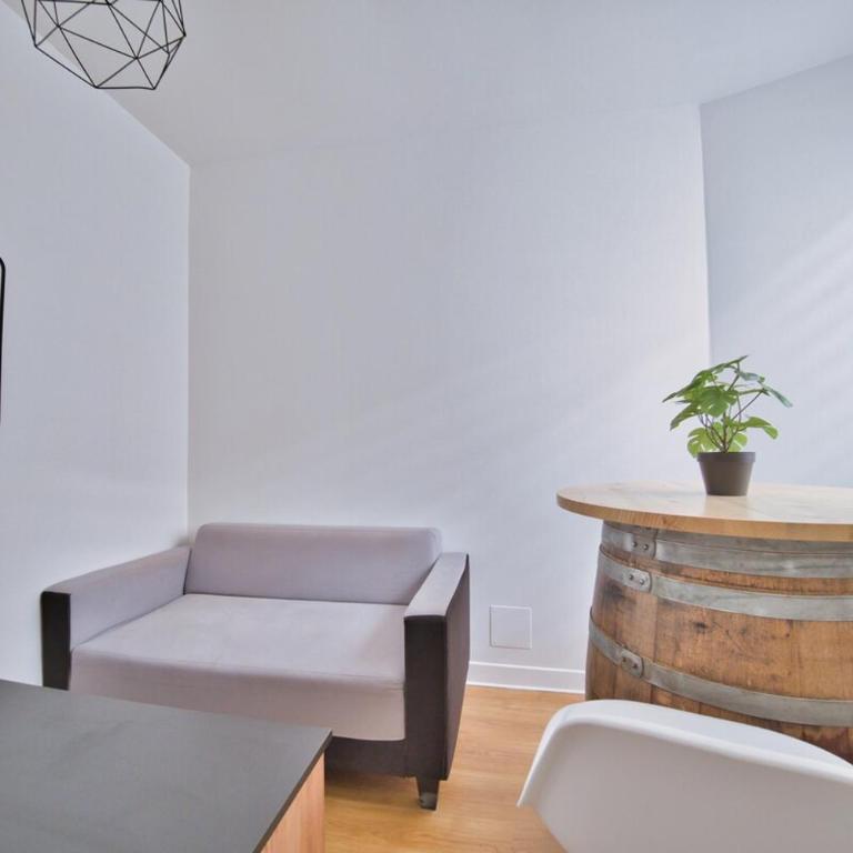 The secret cave - One-Bedroom Apartment - 17