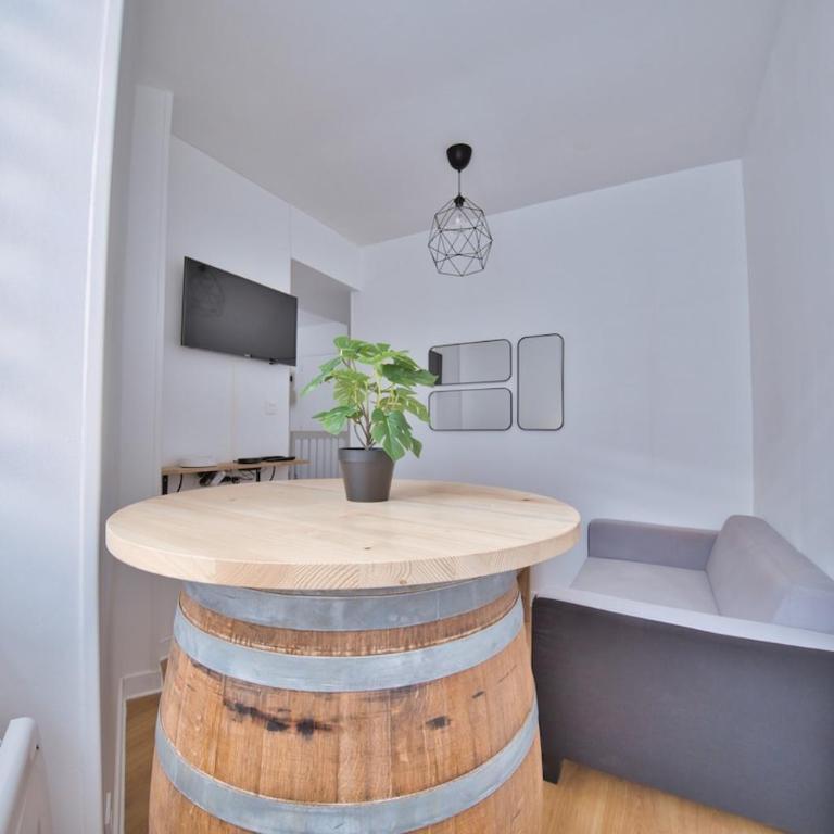 The secret cave - One-Bedroom Apartment - 20