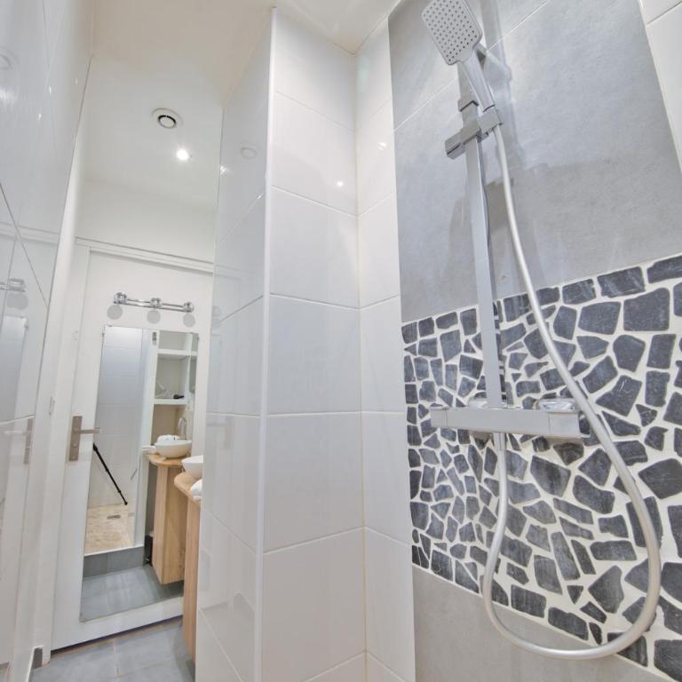 The secret cave - One-Bedroom Apartment - 23