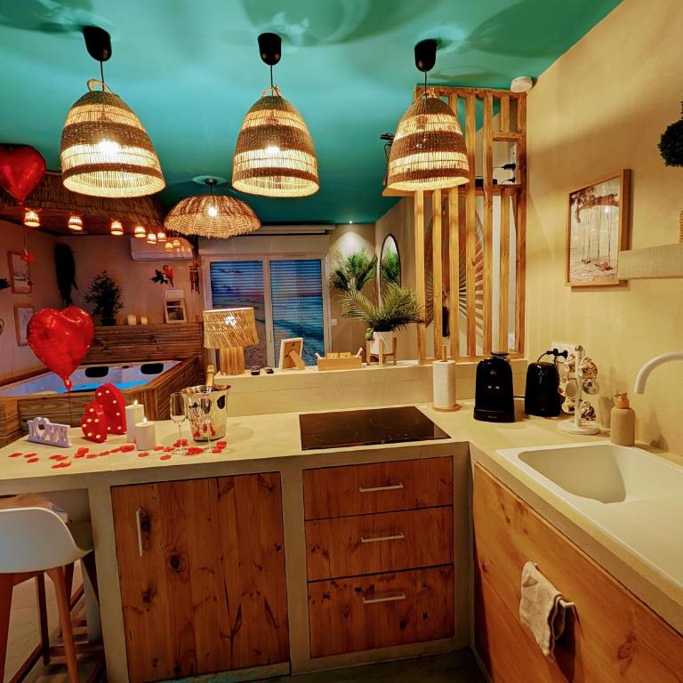 Les Spas de la Mer, Appart&Spa Aloha, 100m de la plage, Plein cœur du Grau - Appartamento con 1 Camera da Letto - 13